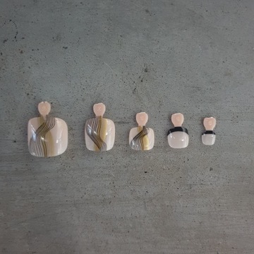 PAZNOKCIE SZTUCZNE TIPSY DO STÓP SAMOPRZYLEPNE FRENCH SWIRL DELIKATNE 24SZT