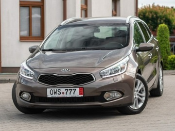 Kia Ceed II Kombi 1.6 CRDi 128KM 2015 Kia Cee'd 1.6CRDi 128KM ! Navi Kamera Xenon !