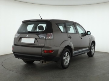 Mitsubishi Outlander II 2.0 MIVEC 147KM 2011 Mitsubishi Outlander 2.0, Salon Polska, zdjęcie 4