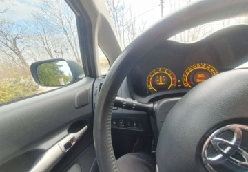 Toyota Auris I Hatchback 3d Facelifting 1.33 Dual VVT-i 101KM 2009 Toyota Auris Toyota Auris 1.33 VVT-i Life 1.3 Benzyna 101KM, zdjęcie 14