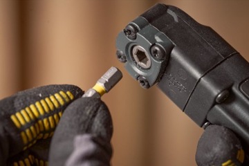 Угловая насадка Stanley Fatmax STA88582 + биты