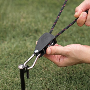 Универсальная походная палатка с веревочным блоком и вешалкой с карабином 2,3 м.