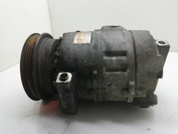 8D0260808 KOMPRESOR KLIMATIZACE 1.6 74 1999 VW PASSAT B5 (3B2)
