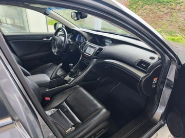 Honda Accord VIII Sedan 2.0 VTEC 156KM 2014 Honda Accord salon Polska dobre wyposażenie, zdjęcie 20