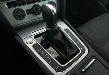 Volkswagen Passat B8 Limousine 1.8 TSI BlueMotion Technology 180KM 2016 Volkswagen Passat Full LED Automat Tempomat FV Marza 1.8 Benzyna, zdjęcie 18