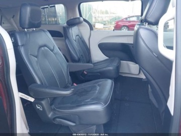 Chrysler Pacifica II 2018 Chrysler Pacifica 3.6 V6 286KM wersja LIMITED ,mala szkoda od ubezpieczalni, zdjęcie 5