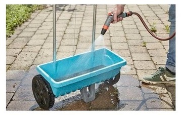 Универсальная ручная сеялка для травы и удобрений Gardena L/00432-20 CHANCE