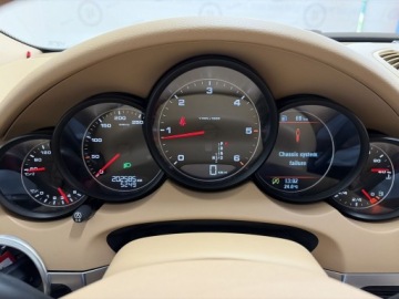Porsche Cayenne II 2011 Porsche Cayenne Diesel II (2010-) Porsche Cayenne, zdjęcie 24