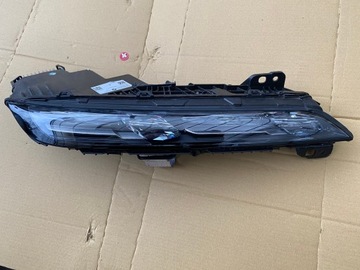 BMW 7 i7 G70 LAMPA PRAWA LED SWAROVSKI KRYSZTAŁ 9879936