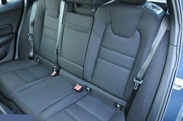 Volvo V60 II  2021 Volvo V60 B3 B Geartronic Momentum Pro 163KM 2021r, zdjęcie 17