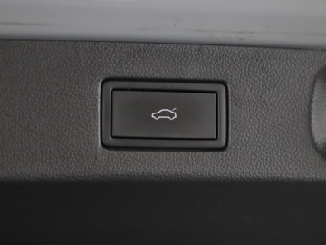 Volkswagen Arteon Fastback Facelifting 2.0 TDI SCR 150KM 2022 Volkswagen Arteon Shooting Brake El.klapa | LED |, zdjęcie 24