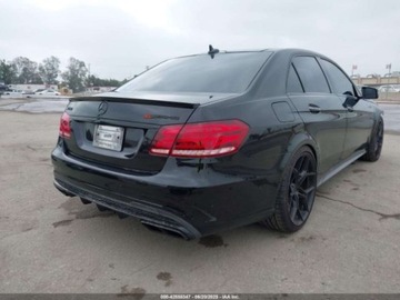 Mercedes Klasa E W212 2015 Mercedes-Benz Klasa E 63 AMG S 4Matic 2015 5.5l 5.5 Benzyna 577KM, zdjęcie 5