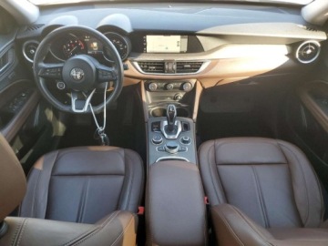 Alfa Romeo Giulia II Sedan 2.0 TBi 280KM 2018 Alfa Romeo Giulia 2018 ALFA ROMEO GIULIA Q4 2.0 Benzyna 280KM, zdjęcie 7