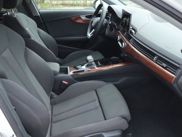 Audi A4 B9 Avant Facelifting 2.0 30 TDI 136KM 2022 Audi A4 30 TDI, Automat, Navi, Klima, Klimatronic, zdjęcie 8