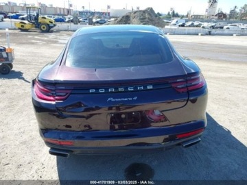 Porsche Panamera II Executive 3.0 330KM 2018 Porsche Panamera 2018r., Panamera 4, od ubezpieczalni 3.0 Benzyna 330KM, zdjęcie 5