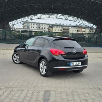 Opel Astra J GTC 1.4 100KM 2013 Opel Astra J 1.4 100KM Selection Manual, zdjęcie 17