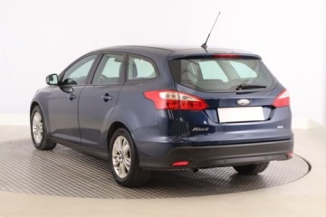 Ford Focus III Kombi 1.6 Duratorq TDCi DPF 115KM 2013 Ford Focus 1.6 TDCi, Navi, Klima, Parktronic,ALU, zdjęcie 3