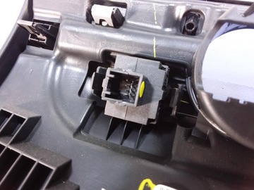 VW JETTA VI OSŁONA DESKI KONSOLI DOLNA LEWA EU