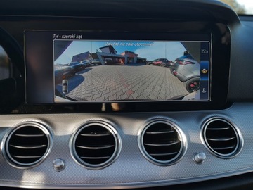 Mercedes Klasa E W213 Limuzyna Plug-in Facelifting 2.0 300e 320KM 2020 Mercedes E300e 320 koni Sedan Burmester Szyber Webasto Kamera Avantgarde, zdjęcie 15