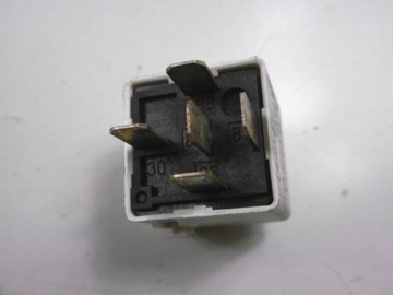 BMW 3 E36 RELÉ MODUL 12,63-1729004 V23134-C52-X90
