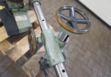 ПОДАЧА ДЛЯ ФРЕЗЕРНОГО СТАНКА ПА-110 3-ВАЛИКОВЫЙ 8-СКОРОСТНОЙ двигатель: 0,80кВт + СТЕНД