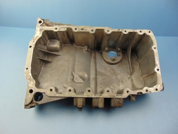 Поддон масляный ОРИГИНАЛ 2.0TDI 03G103603J Audi A4 B7 B8 BPW