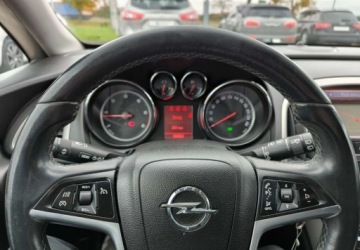 Opel Astra J Hatchback 5d 1.7 CDTI ECOTEC 110KM 2010 Opel Astra Opel Astra 1.7 CDTI Cosmo 1.7 Diesel 110KM, zdjęcie 18