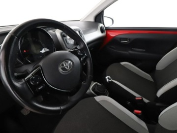 Toyota Aygo II Hatchback 5d 1.0 VVT-i 69KM 2016 Toyota Aygo klima Bluetooth tempomat niski, zdjęcie 13