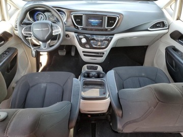 Chrysler Pacifica II 2018 Chrysler Pacifica Touring Plus 2018 3.6l 3.6 Benzyna 287KM, zdjęcie 8