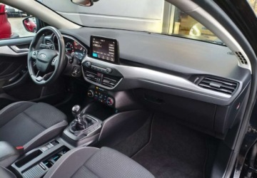 Ford Focus III Sedan Facelifting 1.0 EcoBoost 100KM 2018 Ford Focus Ford Focus 1.0 EcoBoost Titanium Benzyna 100KM, zdjęcie 5