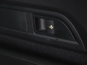 Skoda Kodiaq I SUV Facelifting 2.0 TDI SCR 150KM 2023 Skoda Kodiaq Ambition ! Czujniki Parkowania ! Temp, zdjęcie 23