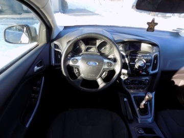 Ford Focus III Kombi 1.0 EcoBoost 125KM 2012 Ford Focus BIALOLEKA 1.0 Eco Boost (125 KM), 2012r. prod. KOMIS TYSIAK, zdjęcie 5