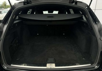 Mercedes Klasa E W213 Kombi Facelifting 2.0 E220d 194KM 2022 Mercedes-Benz Klasa E Pakiet AMG Head-Up Hak Alcantara FV 23 2.0, zdjęcie 16