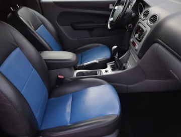 Ford Focus II Hatchback 5d 1.6 Duratorq TDCi 90KM 2009 Ford Focus 1.6 TDCi, Klima, Klimatronic,ALU, zdjęcie 8