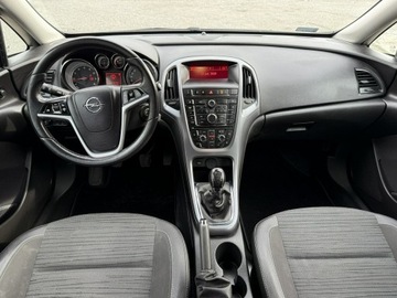 Opel Astra J Sedan 1.4 Turbo ECOTEC 140KM 2018 Opel Astra Salon PL. Gaz . 1.4 140ps., zdjęcie 9