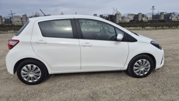 Toyota Yaris III Hatchback 5d Facelifting 2017 1.5 Dual VVT-iE 111KM 2020 Toyota Yaris 1,5 - 4 cylindry / Salon Polska! / vat 23 / bezwypadkowy, zdjęcie 4