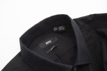Czarna koszula marki Hugo Boss na spinki rozmiar M/L