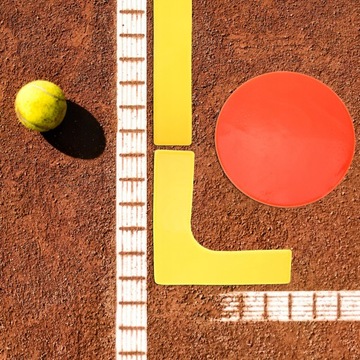 Линия корта, обозначающая границу зоны Теннис 2.