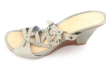 CLARKS skóra sandały na koturnie 26,5 cm