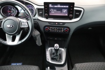 Kia Ceed III Kombi 1.6 CRDi 136KM 2021 Kia Ceed 1.6 CRDi MHEV, Salon Polska, zdjęcie 11