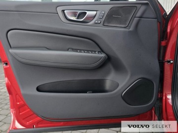 Volvo XC60 II 2023 Volvo XC 60 FV23 Plus Dark B4 B 197KM 360 ACC Harm, zdjęcie 13