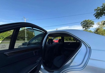 Mercedes Klasa E W212 Limuzyna 220 CDI BlueEFFICIENCY 170KM 2012 Mercedes-Benz Klasa E Mercedes-Benz Klasa E 220 BlueTEC 7G-TRONIC Elegance, zdjęcie 20