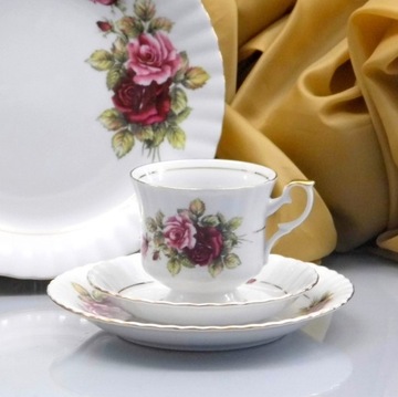 009 SERWIS KAWOWY 1/3 Eden IWONA CHODZIEŻ MALCER PORCELANA