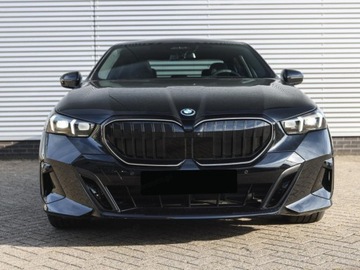 BMW Seria 5 G90-91 2025 BMW Seria 5 530e xDrive Sport Sedan 2.0 (299KM) 2025, zdjęcie 4