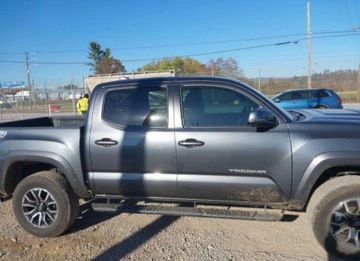 Toyota Tacoma II 2023 Toyota Tacoma 2023, 3.5L, 4x4, TRD SPORT, od ubezpieczalni 3.5 Benzyna, zdjęcie 2