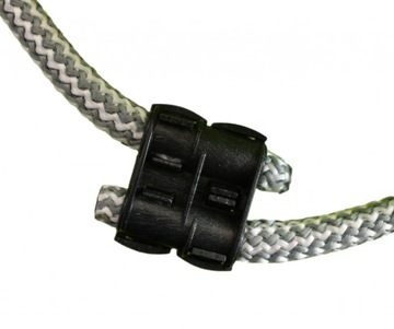 РАЗНОЦВЕТНЫЕ ДЕРЕВЯННЫЕ КАЧЕЛИ 