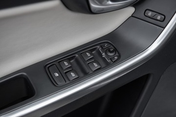 Volvo XC60 II Crossover D4 190KM 2017 Volvo XC60 Ocean Race 2.0 D4 190PS AWD Full Opcja! rej. PL Piękny Zadbany!, zdjęcie 11