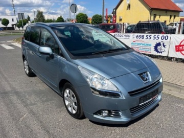 Peugeot 5008 I Minivan 1.6 HDi FAP 110KM 2011 Peugeot 5008 AUTOMAT NAWIGACJA KLIMATYZACJA PARKTRONIC TEMPOMAT PANORAMA D, zdjęcie 4