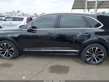 Bentley Bentayga 2022 Bentley Bentayga V8 2022 4.0l 4.0 Benzyna 542KM, zdjęcie 2