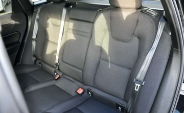 Volvo XC60 II 2021 Volvo XC 60 Volvo XC 60 B4 B Geartronic Momentum Pro 2.0 Benzyna 197KM, zdjęcie 18